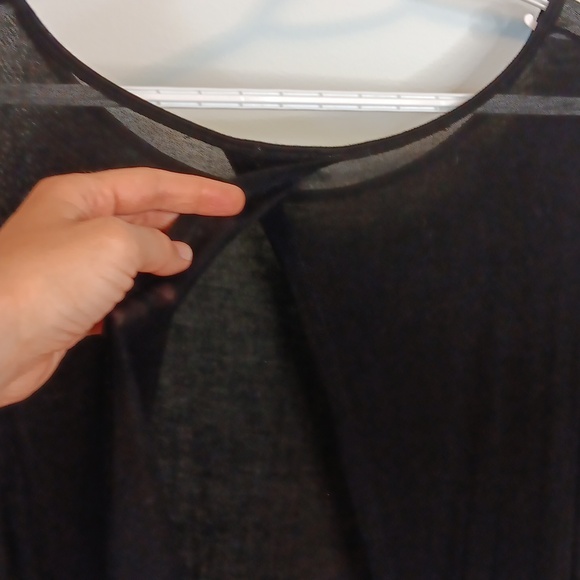 ♥️Garage Tulip Open Back Top - Picture 7 of 8